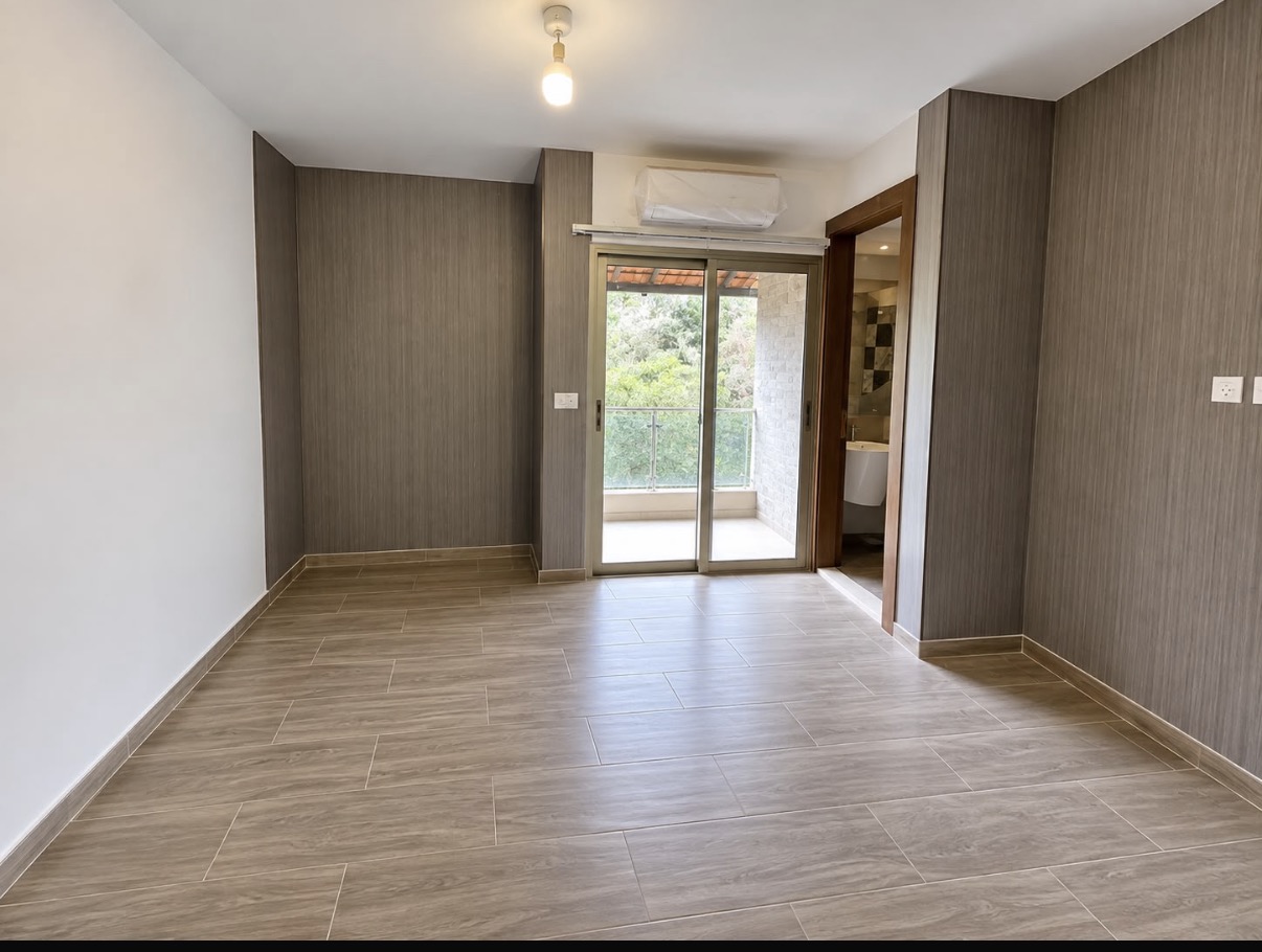 🏡 FULLY FURNISHED TRIPLEX FOR SALE | HBOUB, JBEIL gallery image 2