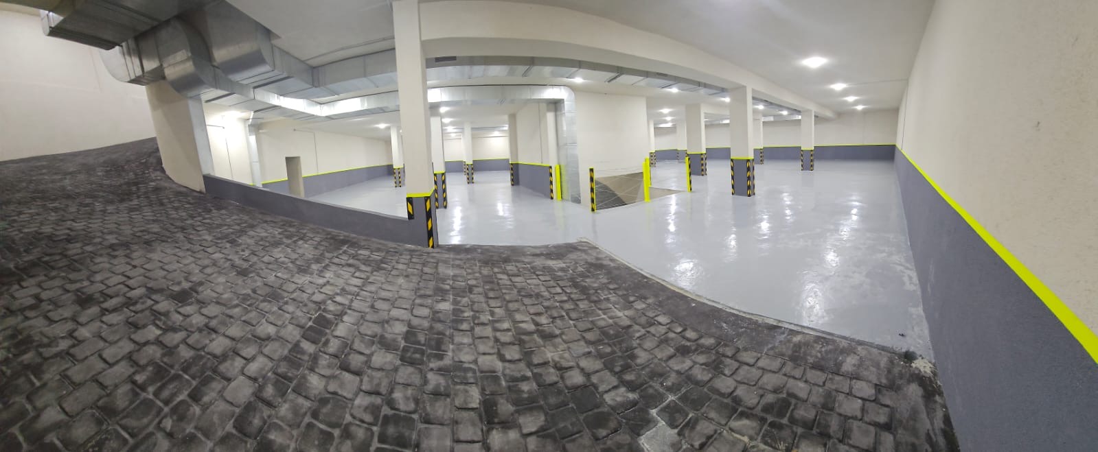 🏢 INVESTMENT OPPORTUNITY | FULLY RENOVATED WAREHOUSE FOR SALE – BAABDA gallery image 1