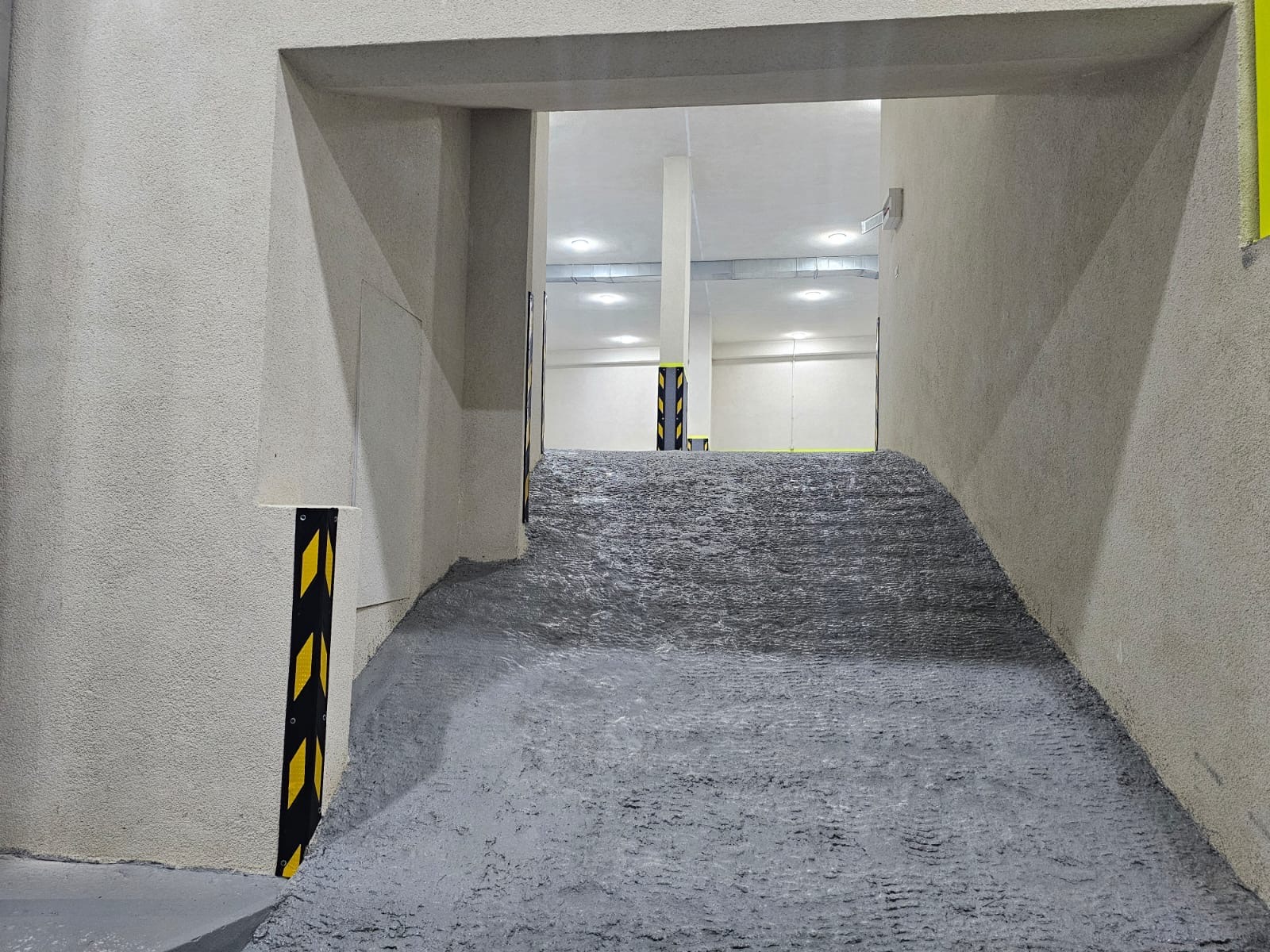 🏢 INVESTMENT OPPORTUNITY | FULLY RENOVATED WAREHOUSE FOR SALE – BAABDA gallery image 9